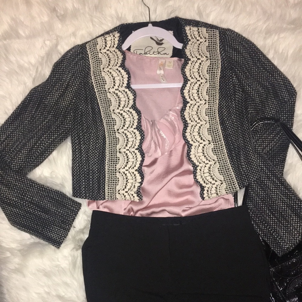 Anthropologie Tabitha Doily Lapel Long Sleeve 2 - Picture 3 of 6
